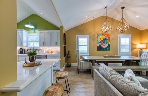 Downtown House | Perfect Location, nPrivate Heated Pool,nPristine Luxury Home!