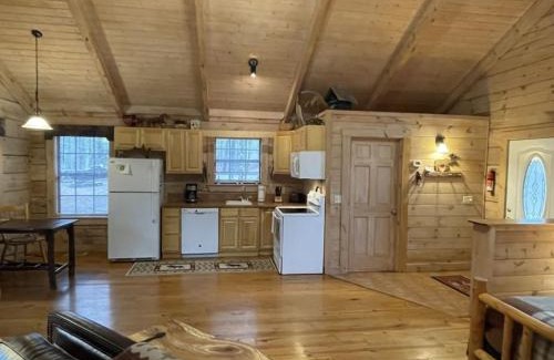 Tellico Plains House | Perfect Loose Moose - Dog and Motorcycle Friendly Home