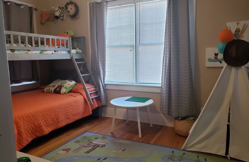 Summerville House | Perfect Masters Rental! Located less than 4 miles to the Augusta National.