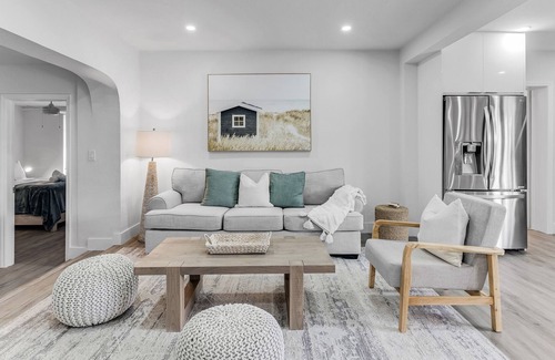 Olympia Heights House | Perfect Miami Pool House For Friends & Families