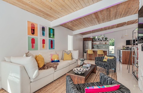 Racquet Club Estates House | Perfect Mid Century Palm Springs Weekend