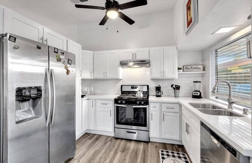 Moreno Valley House | Perfect Moreno Valley Getaway Near UC Riverside!