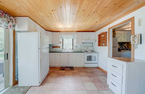 Seguin Cottage | Perfect Muskoka Family Retreat Without Paying Muskoka Prices Casa McKechnie Lake