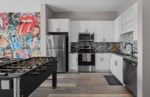 South Nashville Apartment | Perfect Nashville Stay - 1BR Near Top Attractions!