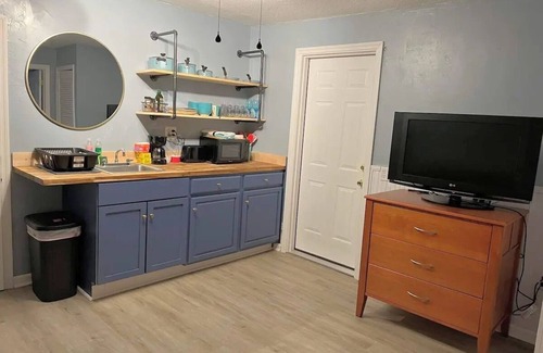 Panacea Apartment | Perfect Panacea 1 Bedroom Apt, #2