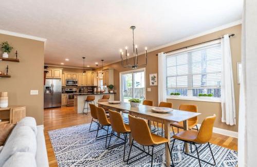 Pinehurst House | Perfect Pinehurst Getaway- Walkable to the Village