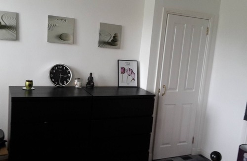 Craigmillar Apartment | Perfect place to stay in nice and cosy room in quiet neighbourhood.