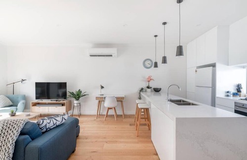 Port Melbourne House | Perfect Port Melbourne Townhouse