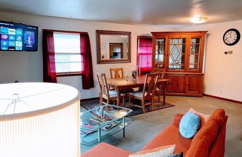 Milwaukee House | Perfect Private Milwaukee Home-Great Location!