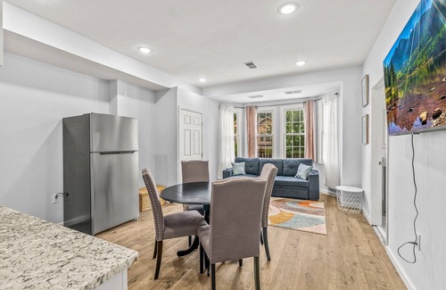 Philadelphia Apartment | Perfect Relaxing 1BR W/Free parking in Cobbs Creek