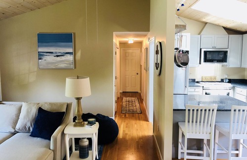 West Chatham House | PERFECT RENOVATED CHATHAM RETREAT! CENTRAL AC, COMFORTABLY SLEEPS 6!