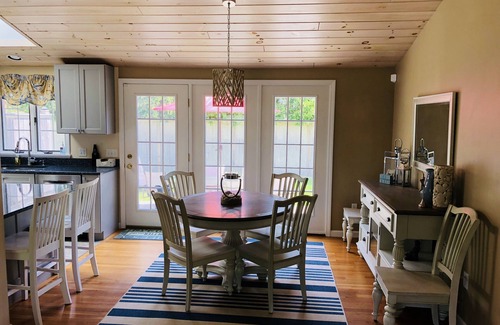 West Chatham House | PERFECT RENOVATED CHATHAM RETREAT! CENTRAL AC, COMFORTABLY SLEEPS 6!