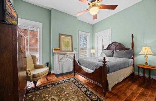 Old Louisville House | Perfect Retreat In the Heart of Louisville