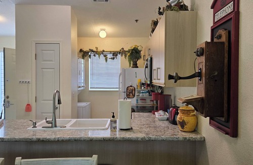 Table Rock Condo | PERFECT ROMANTIC COUPLES GETAWAY! HIDDEN BRANSON GEM! Book now and Save!