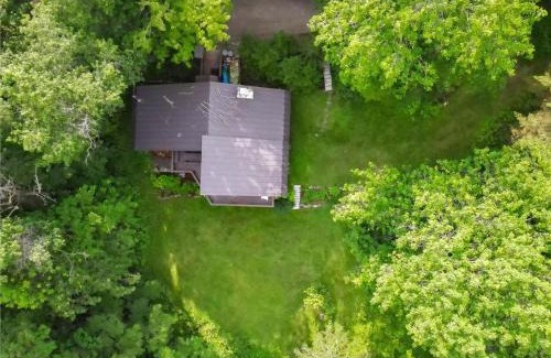 Pittsfield House | Perfect secluded 3 bedroom cozy getaway home Hawk Landing