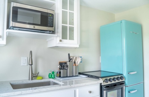 Hampton Hotel | Perfect second floor beachside family suite!