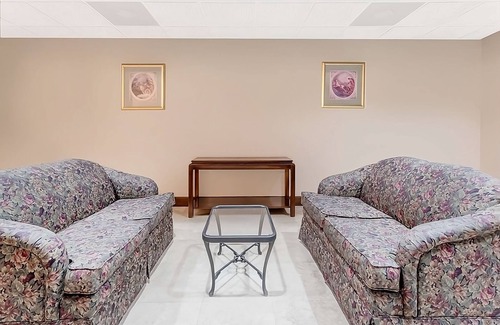 St. Augustine Hotel | Perfect spot to walk to the Historic District! 4 Spaces with Free Parking