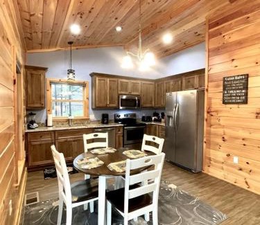 Tellico Plains House | Perfect Stay for Fishing, Hiking, R&R - Charming Sapphire Bear Home