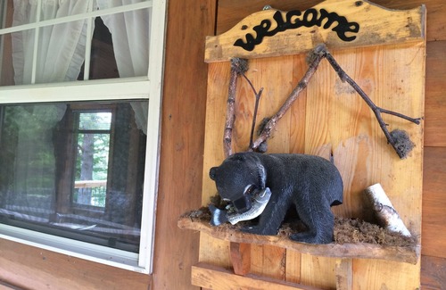 Fairview Cabin | Perfect Tranquility-where nature and wildlife are your only neighbors!