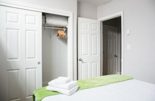 Theatre District Apartment | Perfect Traveling Nurse Housing in Theatre District