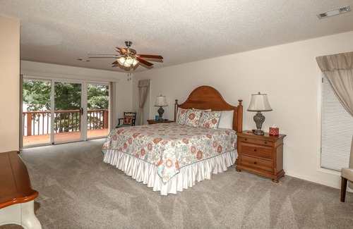 Hot Springs Village House | Perfect Vacation Home With Wifi, Gas Grill, and Boat Dock With Slip - Unit 0962 by Redawning