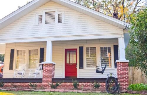 Mobile House | Perfectly Modern Craftsman- close to everything!