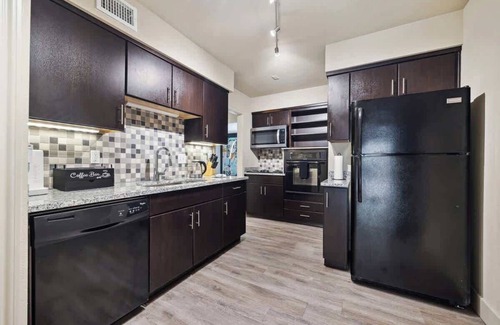The Galleria Apartment | Perk Up Your Getaway Stylish Galleria Retreat