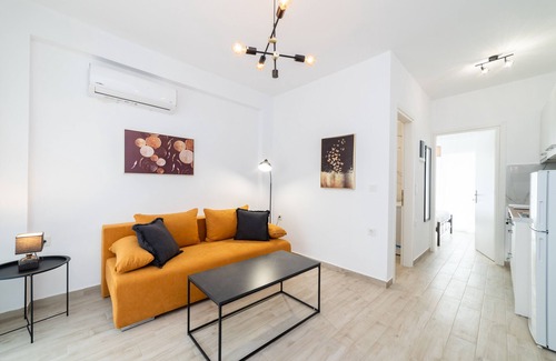 Paralia Ofryniou Apartment | Perla Residential Complex