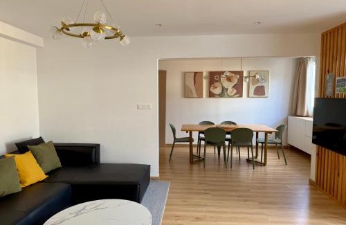 Saint-Denis Apartment | Perle au centre ville avec vue mer et montagne