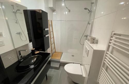 Ouistreham Apartment | Persea YourHostHelper