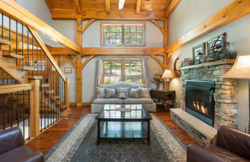 Blue Eye Cabin | Persimmon Hollow with GameRoom