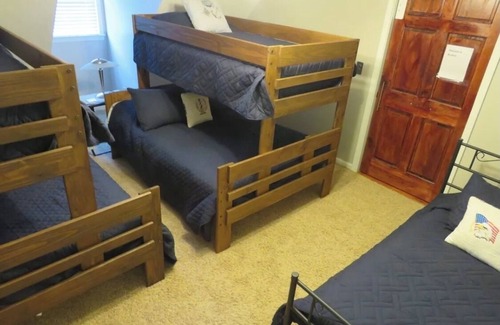 Milledgeville House | Persimmon Place, handicap access/military discount