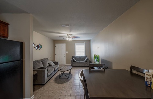 Clarksville House | Pet Friendly, 15 Minutes to Fort Campbell-B2