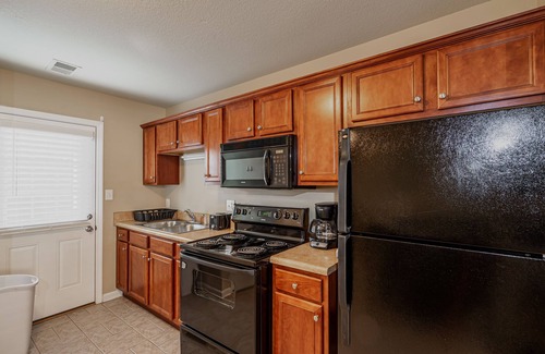 Clarksville House | Pet friendly, 15 minutes to Fort Campbell-B3