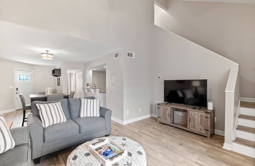 Vilano Beach House | Pet friendly, 15 min walk to Vilano Beach, beach chairs, umbrella, wagon