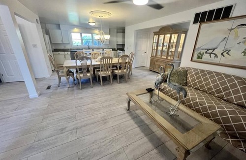 Townsend's Inlet House | Pet Friendly 3 Bedroom that Sleeps 10