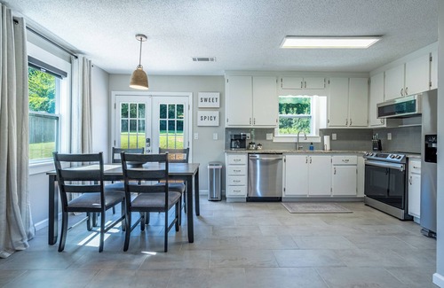 Rydal House | Pet-Friendly 3BR/2BA | Quiet Comfort Near Nature