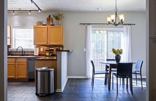 Woodstock House | Pet-Friendly 3BR Townhome w/Weekly Discounts