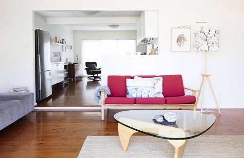 Culburra Beach House | Pet Friendly and less than 5 mins to the Beach