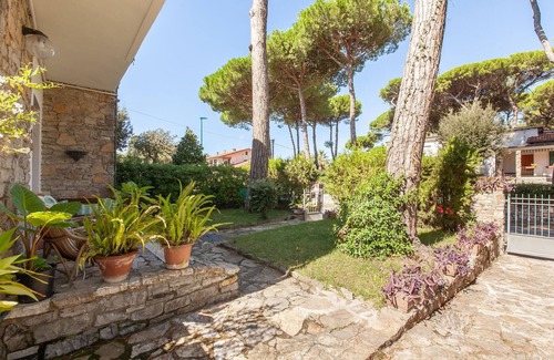 Tirrenia Apartment | Pet friendly apartment in Tirrenia -PI-