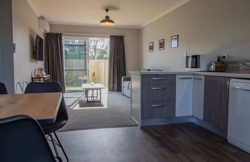 Brixton Apartment | Pet Friendly Apartment in Brixton