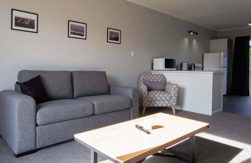 Brixton Apartment | Pet Friendly Apartment in Brixton