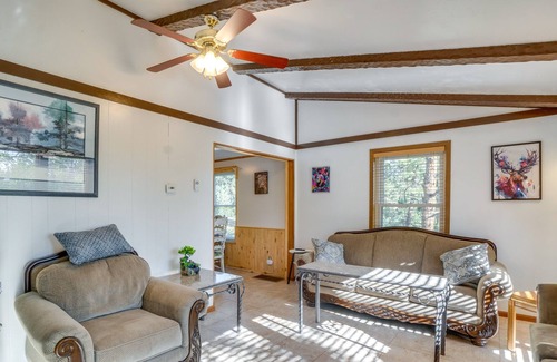 Bailey House | Pet-Friendly Artistic Getaway Near Hiking & More!