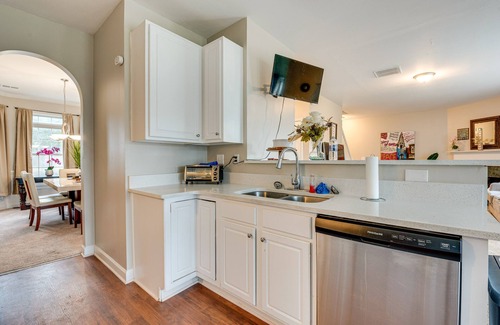 Southwestern House | Pet-Friendly Atlanta Home: 9 Mi to Downtown!
