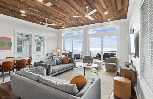 Indian Pass House | Pet Friendly Beach House - Seahorse by Panhandle Getaways