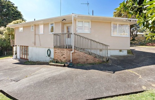 Hokio Beach House | Pet-friendly beach bolt hole