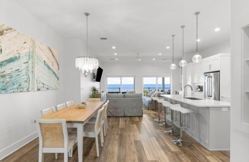 Indian Pass House | Pet Friendly Beach House - The Great White Florida House by Panhandle Getaways