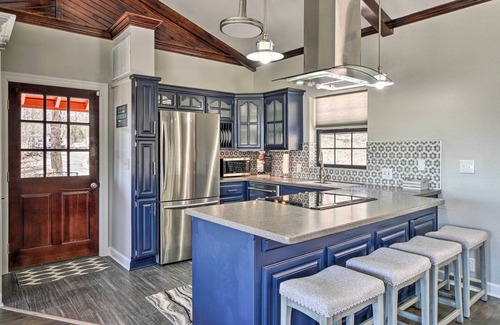 Branson West House | Pet-Friendly Branson Area Home: Hot Tub, Game Room