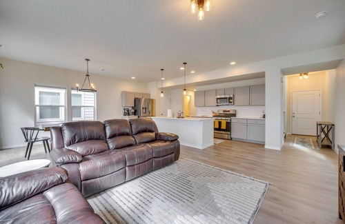 Southeast Colorado Springs House | Pet-Friendly Colorado Springs Home - Near Airport