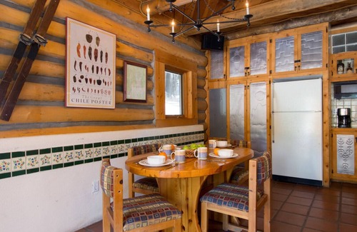 Taos Ski Valley Cabin | Pet-Friendly Cabin, close to Mountain Stream and Ski Return Trail